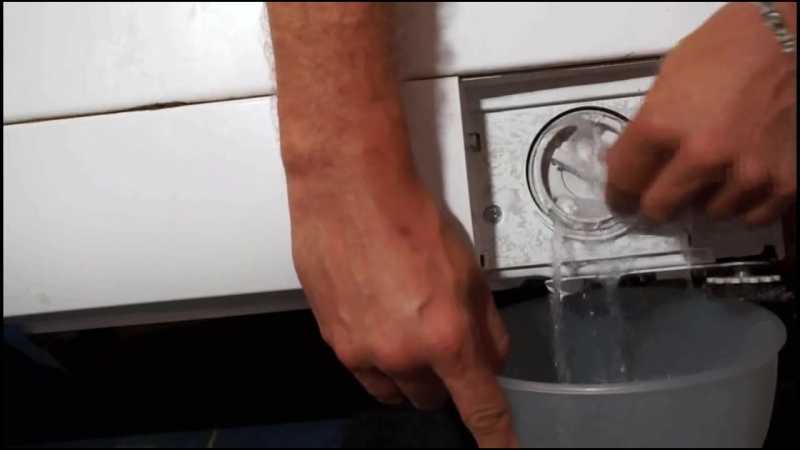 Стиральная машина не до конца сливает воду – что делать?