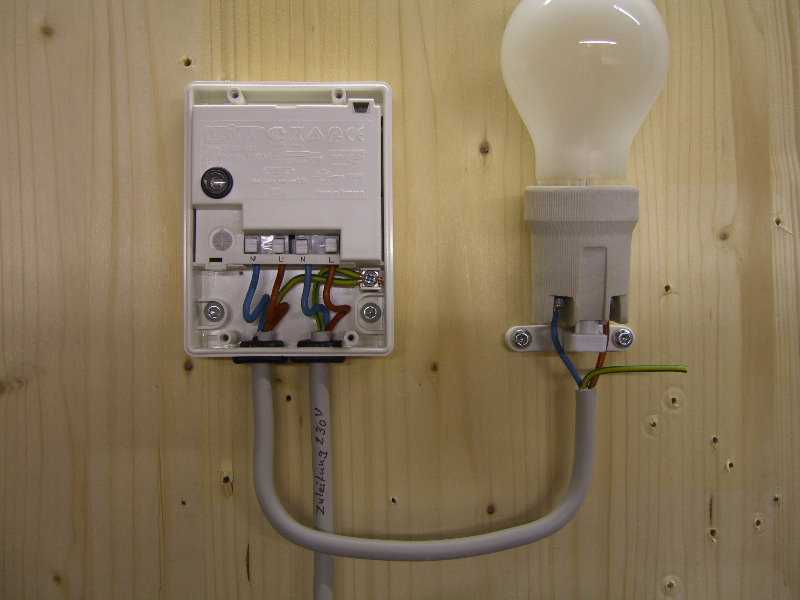 Подключение фотореле к светодиодному прожектору: как подключить, схемы для организации уличного освещения