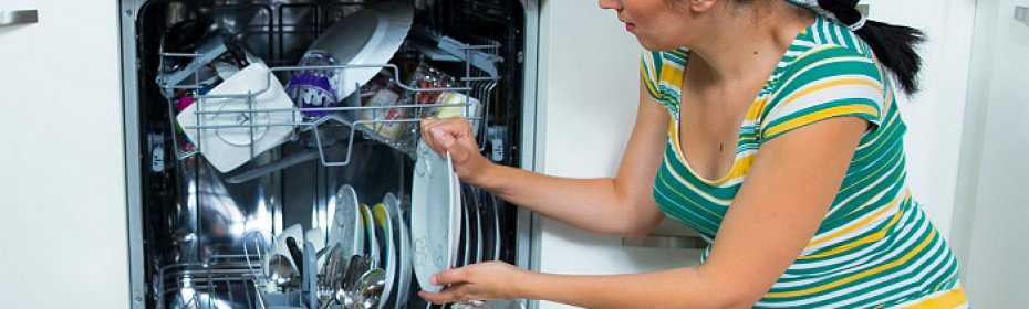Посудомойка плохо моет посуду — причины и их устранение