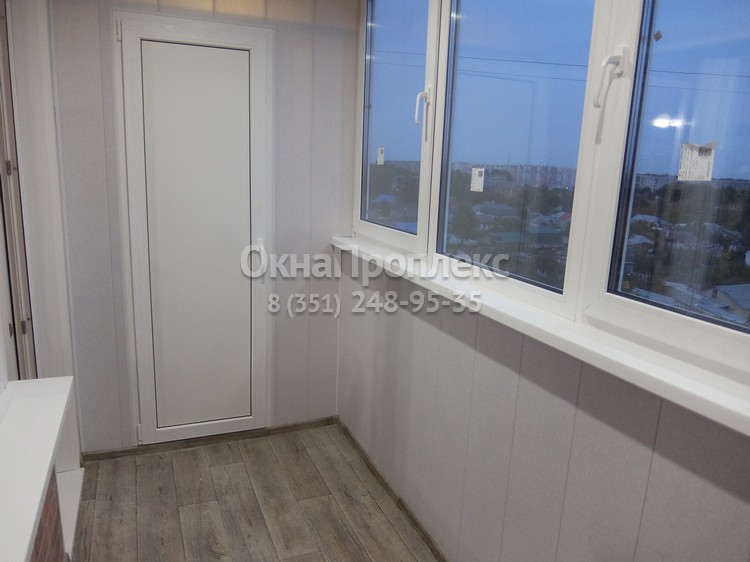 Остекление и отделка балкона
