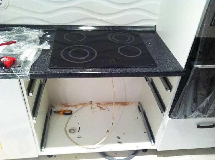 Как правильно подключить духовой шкаф к электросети. какой нужен провод и автомат защиты?