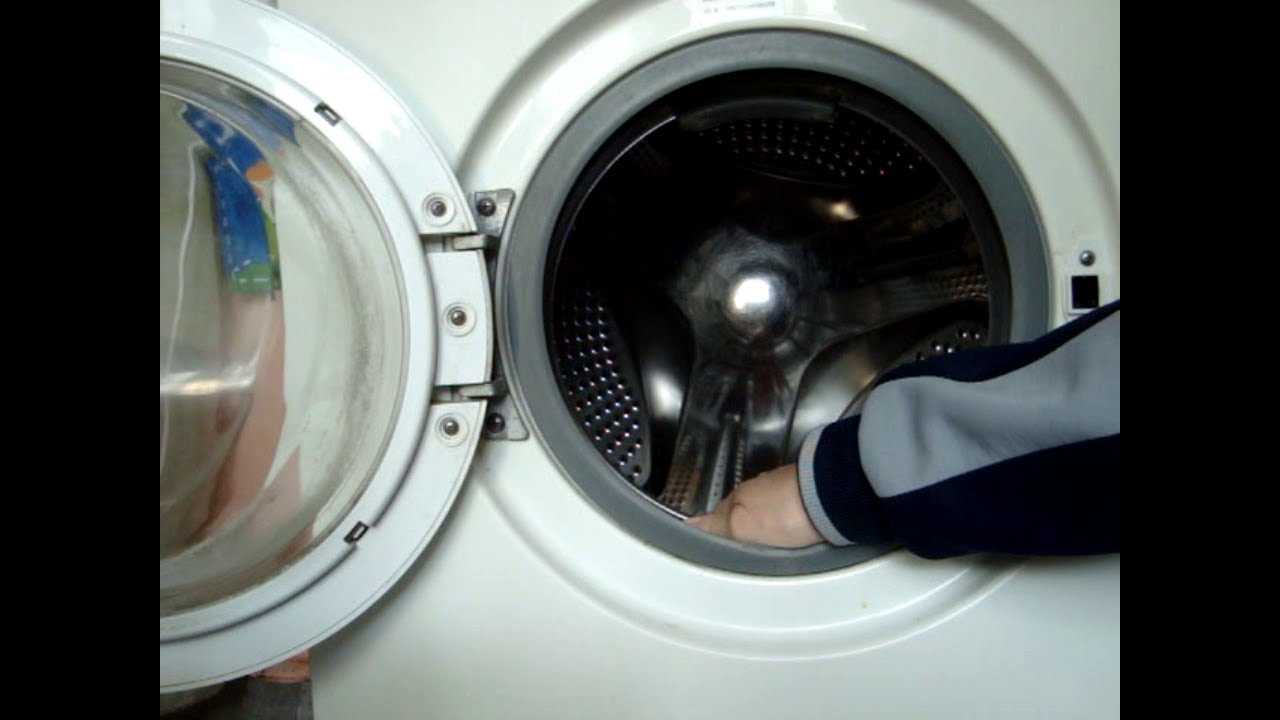 Почему стиральная машина шумит при сливе воды