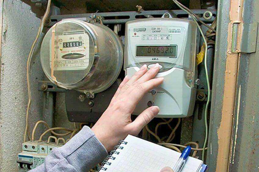 Срок эксплуатации электросчетчика: какой период работы у счетчиков электроэнергии и что делать, если закончилось время поверки
