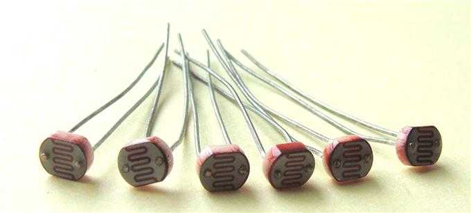 Фоторезисторы конструкция и схема включения фоторезистора