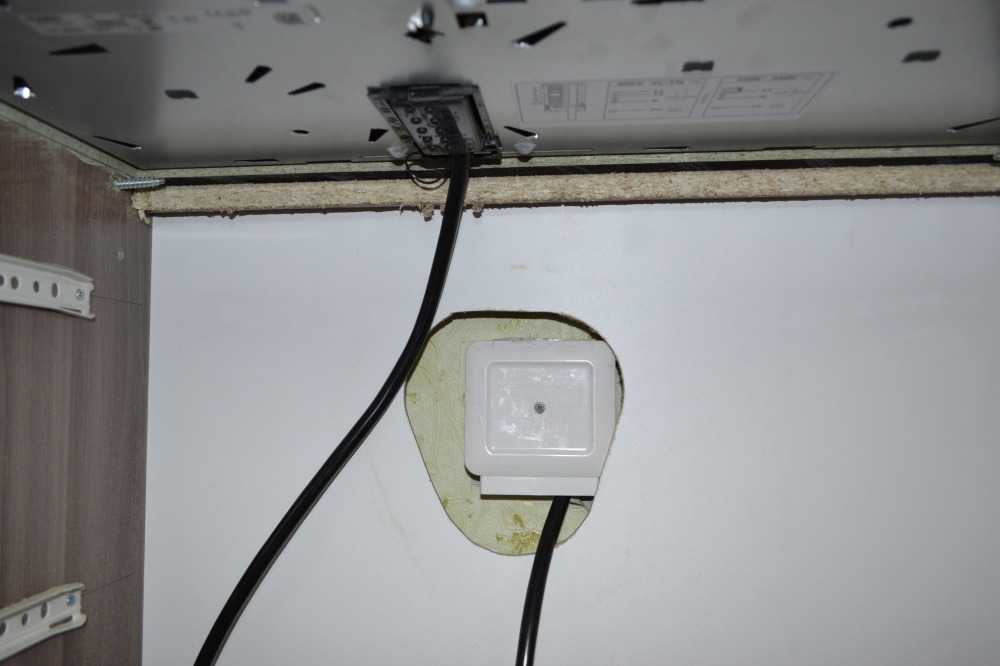 Как правильно подключить духовой шкаф к электросети - рассказывает электрик