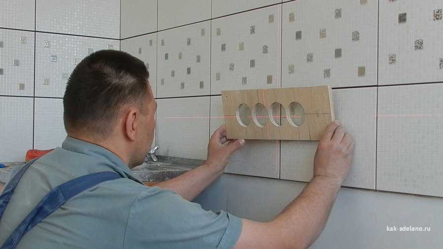Как установить розетку в стену из бетона/гипсокартона: своими руками