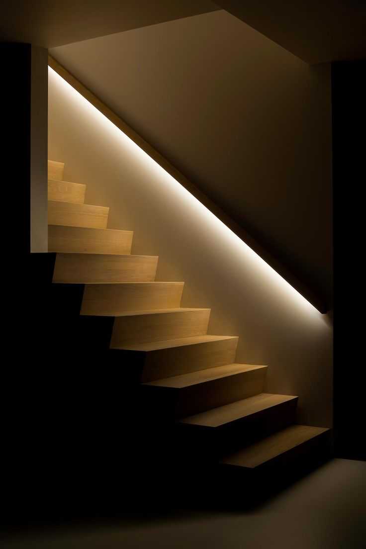Подсветка лестницы: особенности и разновидности