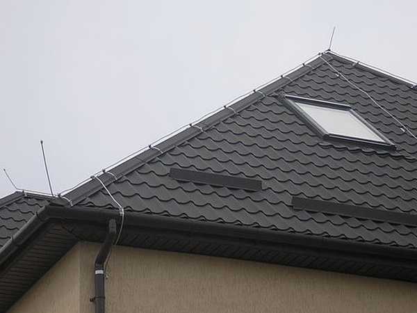 Как делается заземление крыши из металлочерепицы? — 1pocherepice.ru