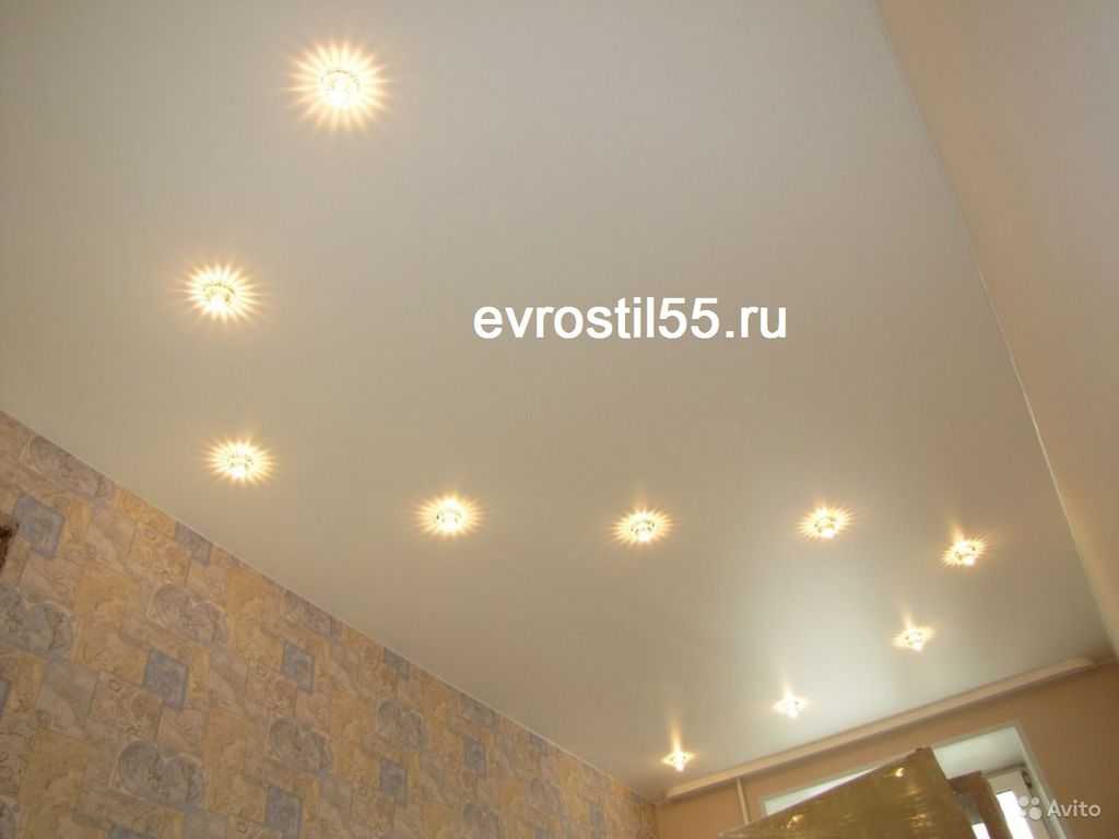 Расположение светильников на натяжном потолке: фото, видео, инструкция по установке
