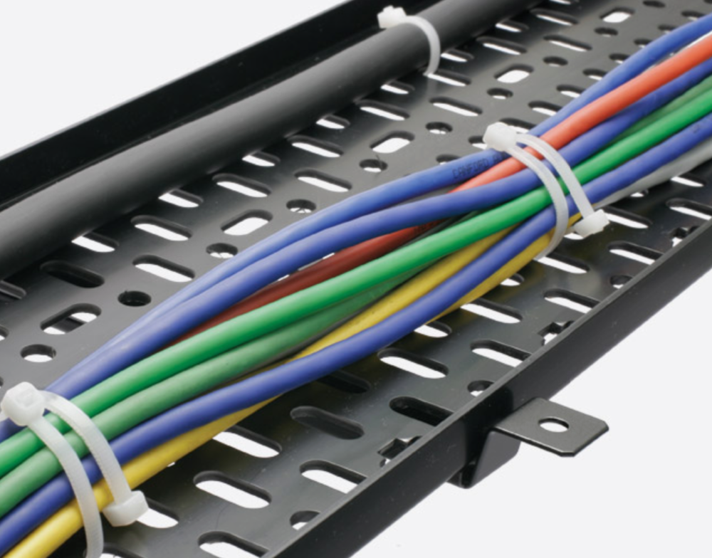 Крепление кабеля в кабель канале. Кабельный лоток (Cable Management 90 degree). Кабель-канал DKC ibbh6030c. Короб металлический ДКС для прокладки кабелей кг ХЛ -4х150. Кабельный лоток напольный Hyperline.