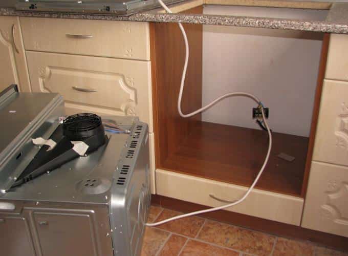 Подключение духового шкафа и варочной панели: как правильно подключить к электросети встроенный духовой шкаф и варочную панель на один кабель? схема подключения к электричеству