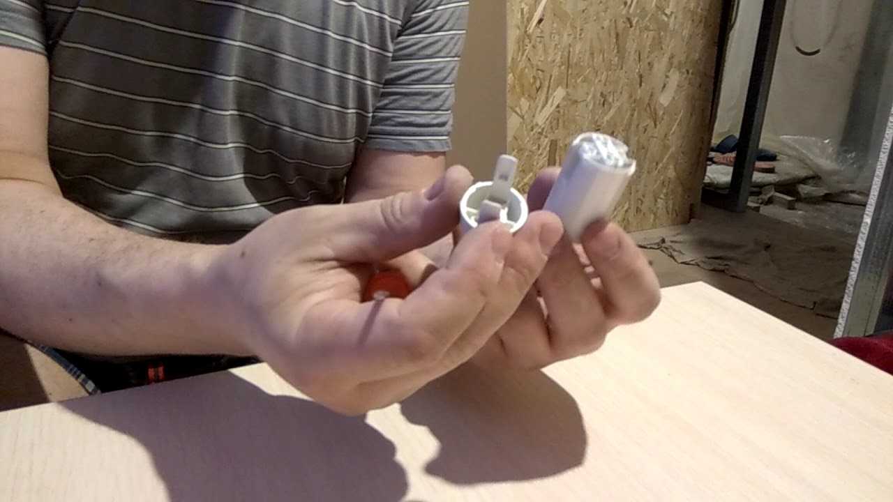 Пошаговая инструкция, как заменить патрон в люстре своими руками