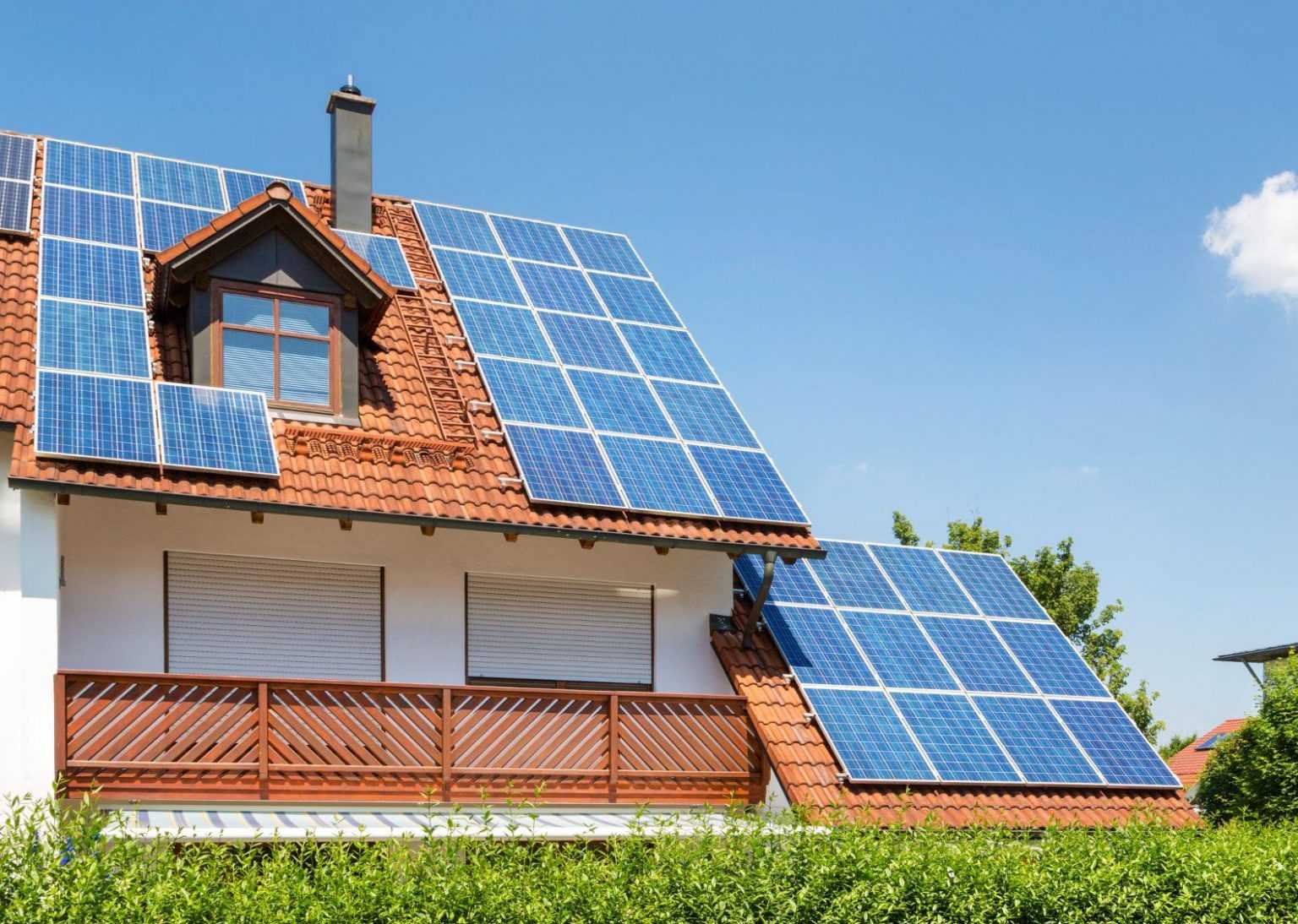 Как выбрать солнечную батарею для дома: видео с инструкцией