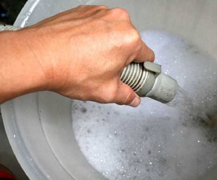 Почему стиральная машина набирает воду и сразу же сливает ее