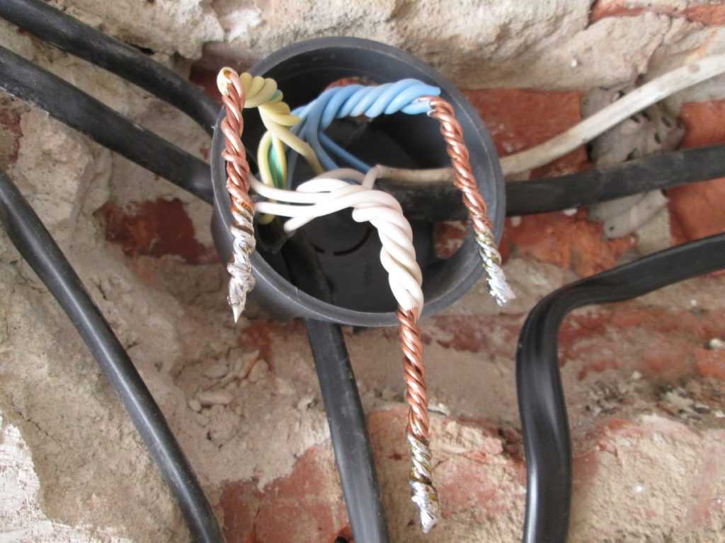Как правильно соединять провода