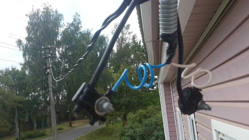 Замена вводного кабеля в квартире и частном доме: инструкция