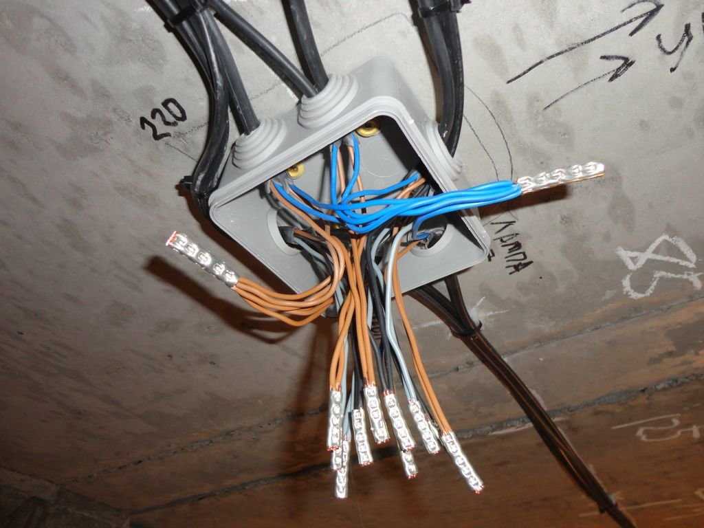 Как правильно соединить провода между собой