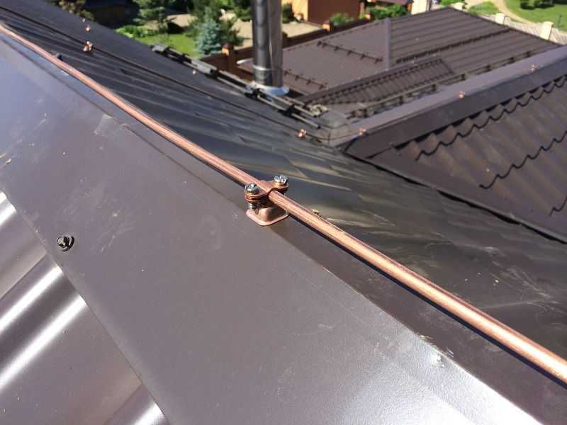 Как избавиться от шума с крыши из металлочерепицы?