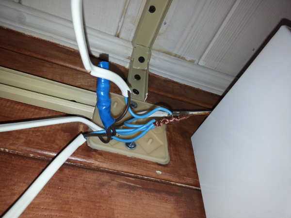 Как заставить поменять вводной кабель в квартиру? - электрик