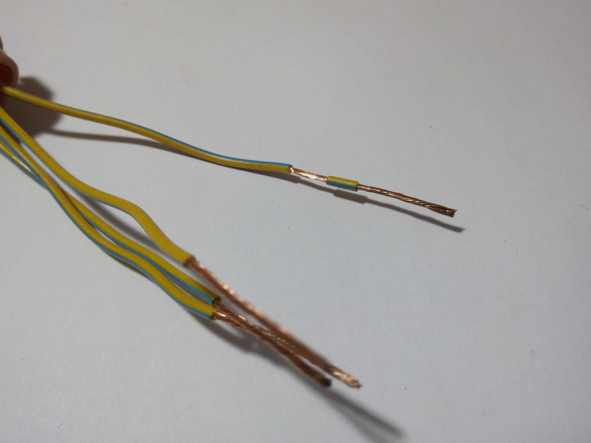 Соединения проводки, как правильно скручивать провода