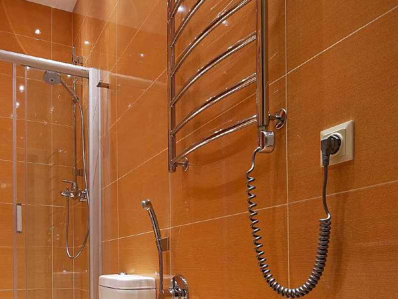 Установка полотенцесушителя в ванной своими руками: пошаговая инструкция по монтажу, монтаж,как правильно установить полотенцесушитель самостоятельно.