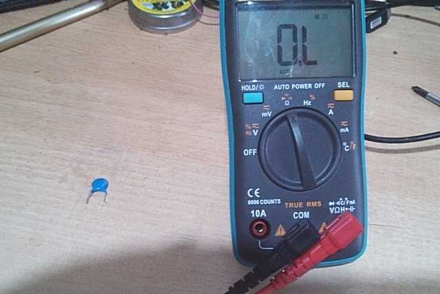 Как проверить конденсатор: с помощью мультиметра, на работоспособность не выпаивая, с применением тестера, исправность и емкость
