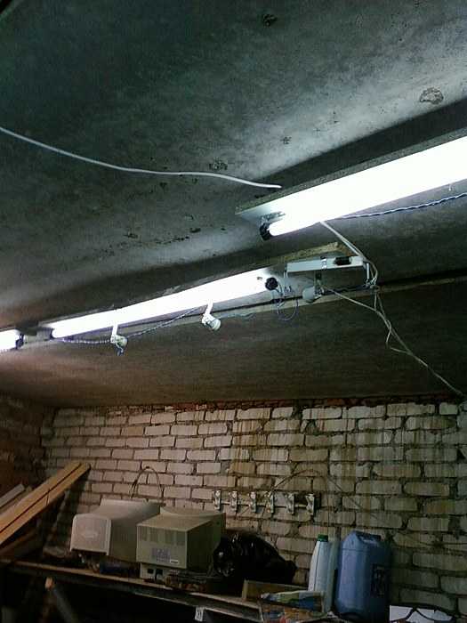 Свет в гараже без электричества: видео, фото, идеи