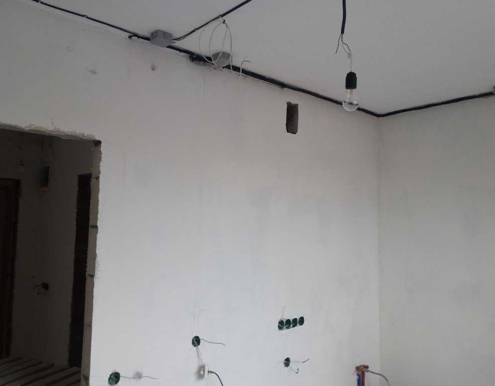 Сколько стоит проводка электрики в квартире (материал + работа) | строительный блог